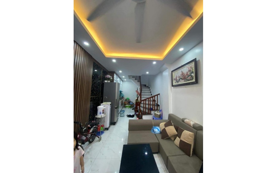 BÁN NHANH nhà ngõ 398 Phố Trương Định, Kim Đồng 34m2 x 5T, 50m ra MP, gần Trương Định Plaza hơn 3 tỷ